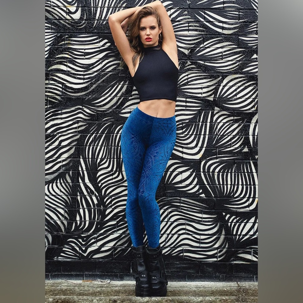 Blackmilk Clothing Burned Velvet Neptune Leggings - size M